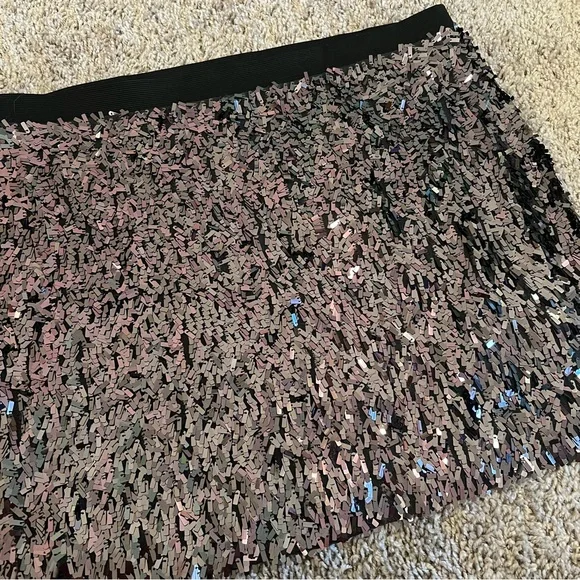 {Express} Sequin Sparkle Mini Skirt - Picture 3 of 8